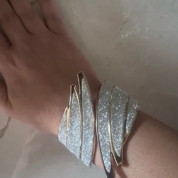 Bangle Cuff Bracelet Custom Jewelry - Picture 1 of 4